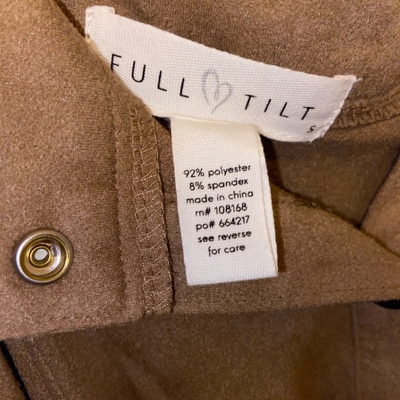 Tan suede skirt with buttons - Picture 4 of 4